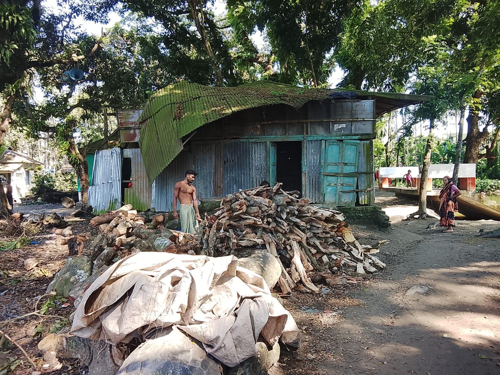 ঐতিহ্যবাহী উচাখিলা ‘কাচারি বাড়ি’  সংস্কারে প্রয়োজন প্রশাসনের নজর